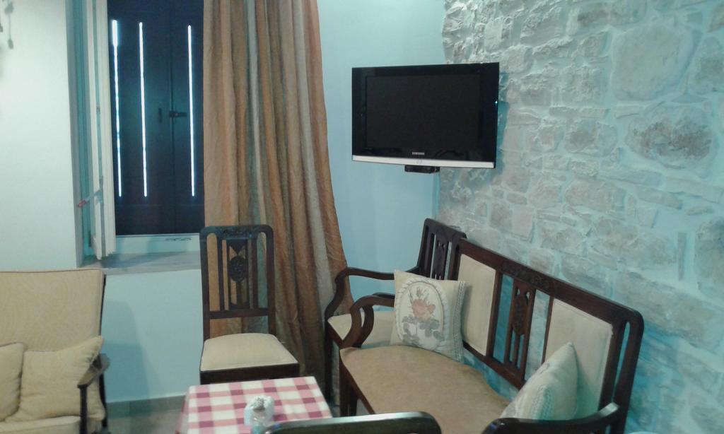 Traditional House Patrika